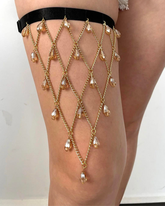 Łańcuszek na udo z kryształowymi zdobieniami